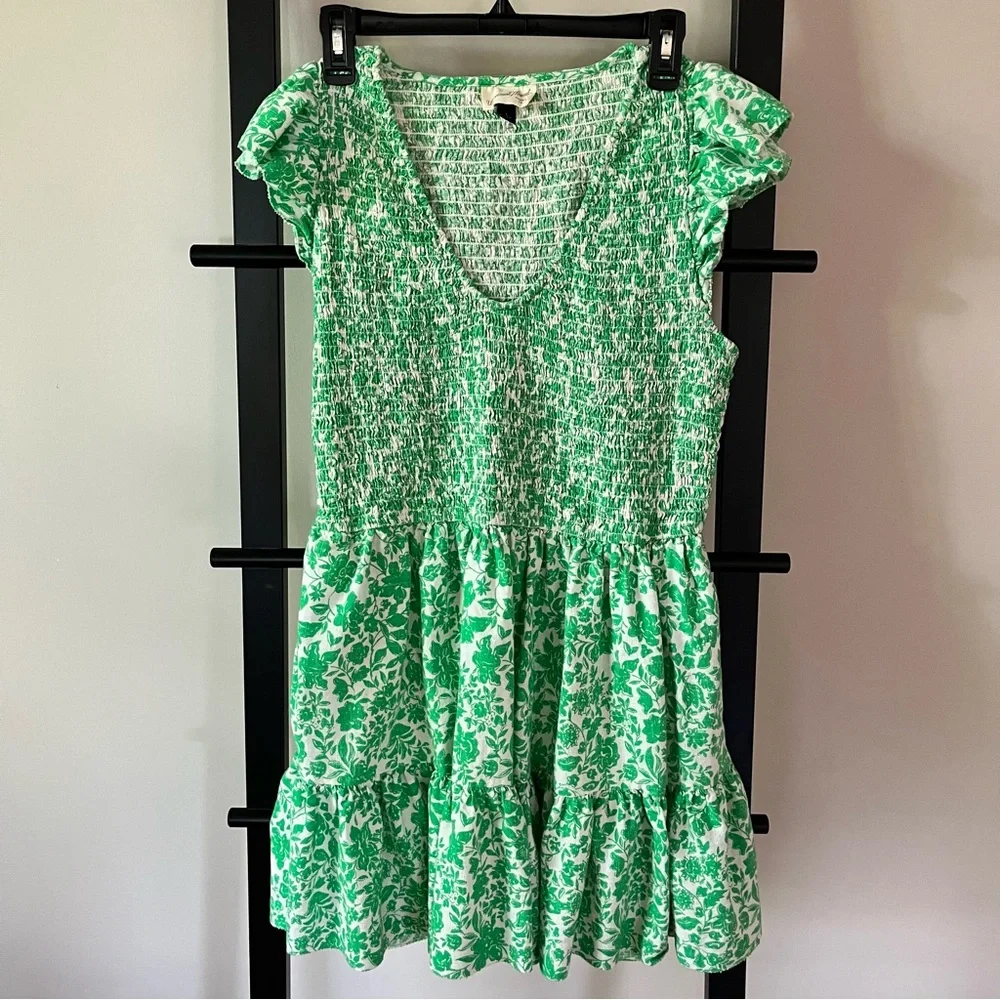 Universal Thread Ruffled Short Sleeve Smocked Mini Spring Dress L - Picture 3 of 11